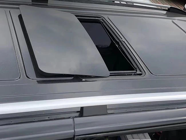 Mercedes-Benz Vclass sunroof