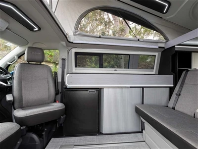 Модифікований автомобіль Volkswagen T6 ще не прийшов.